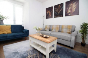 Stunning 4 Bedroom Flat near City Centre